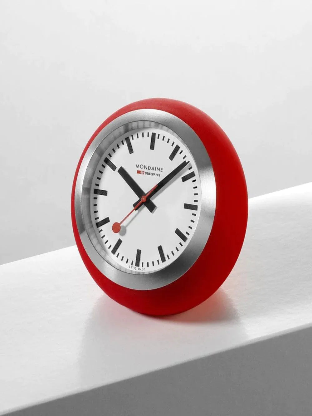 Mondaine A660.30335.16SBP Red Table clock 60mm 30ATM
