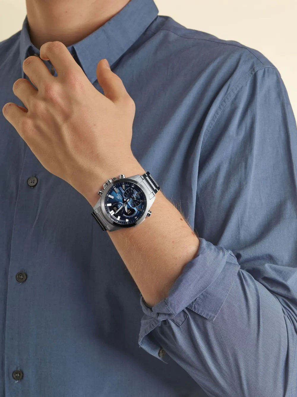 Casio ECB-30D-2AEF Edifice 48mm 10ATM