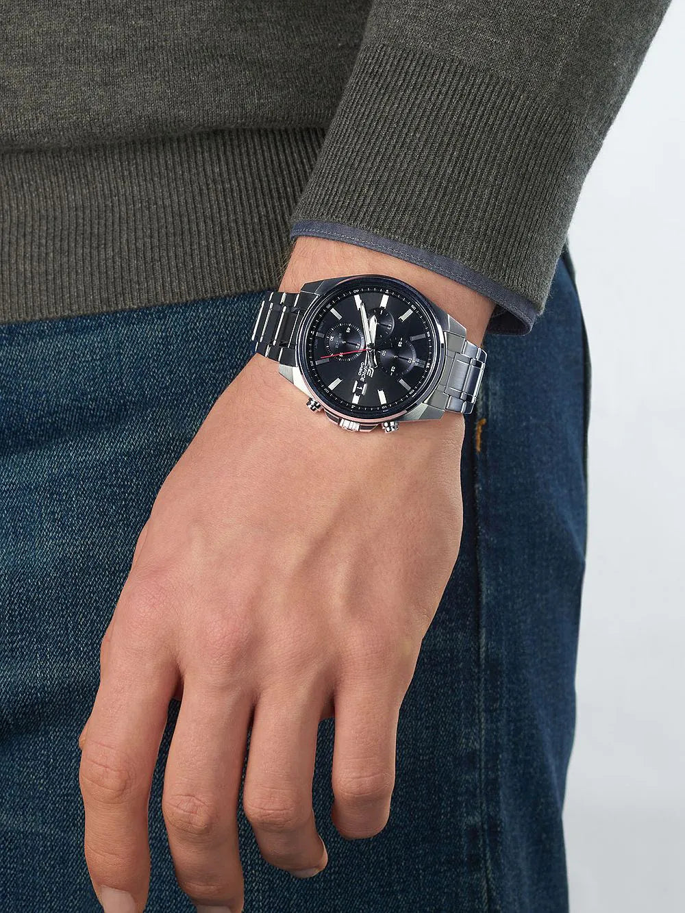 Casio EFV-610D-1AVUEF Edifice men`s 43mm 10ATM