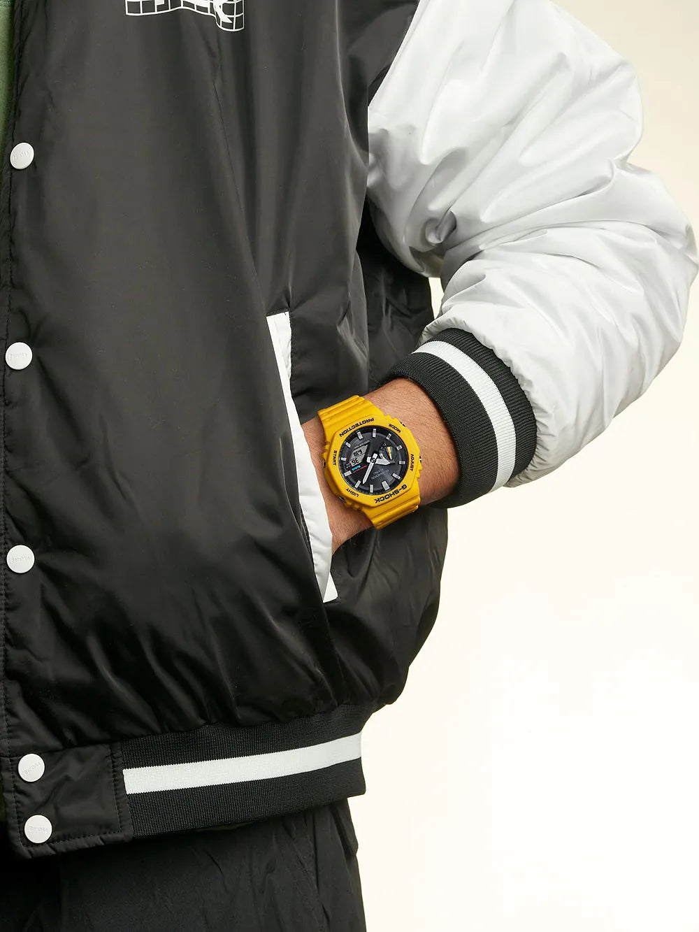 Casio GA-B2100C-9AER G-Shock solar 46mm 20ATM
