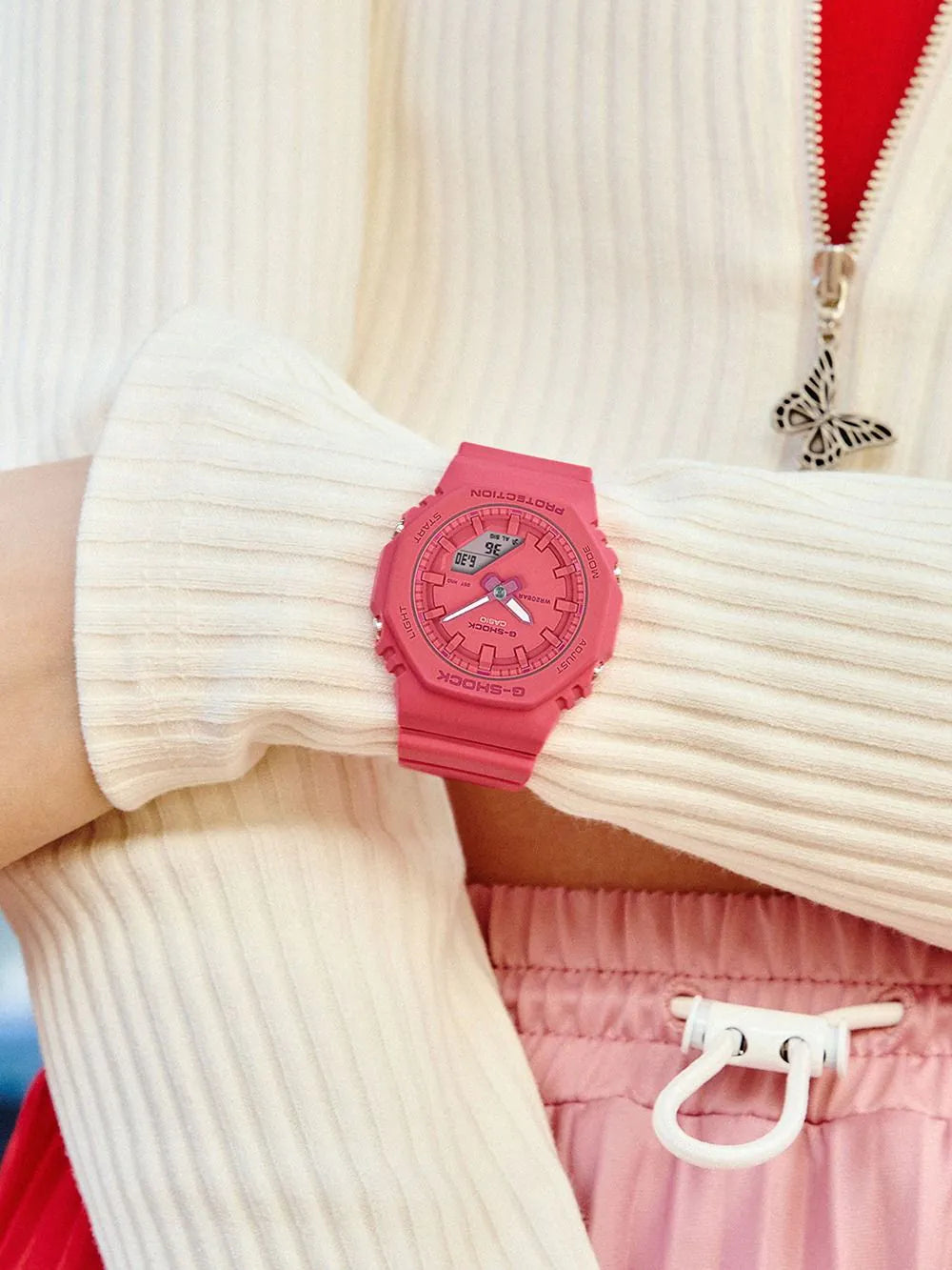 Casio GMA-P2100-4AER Ladies Watch G-Shock Classic 40mm 20ATM