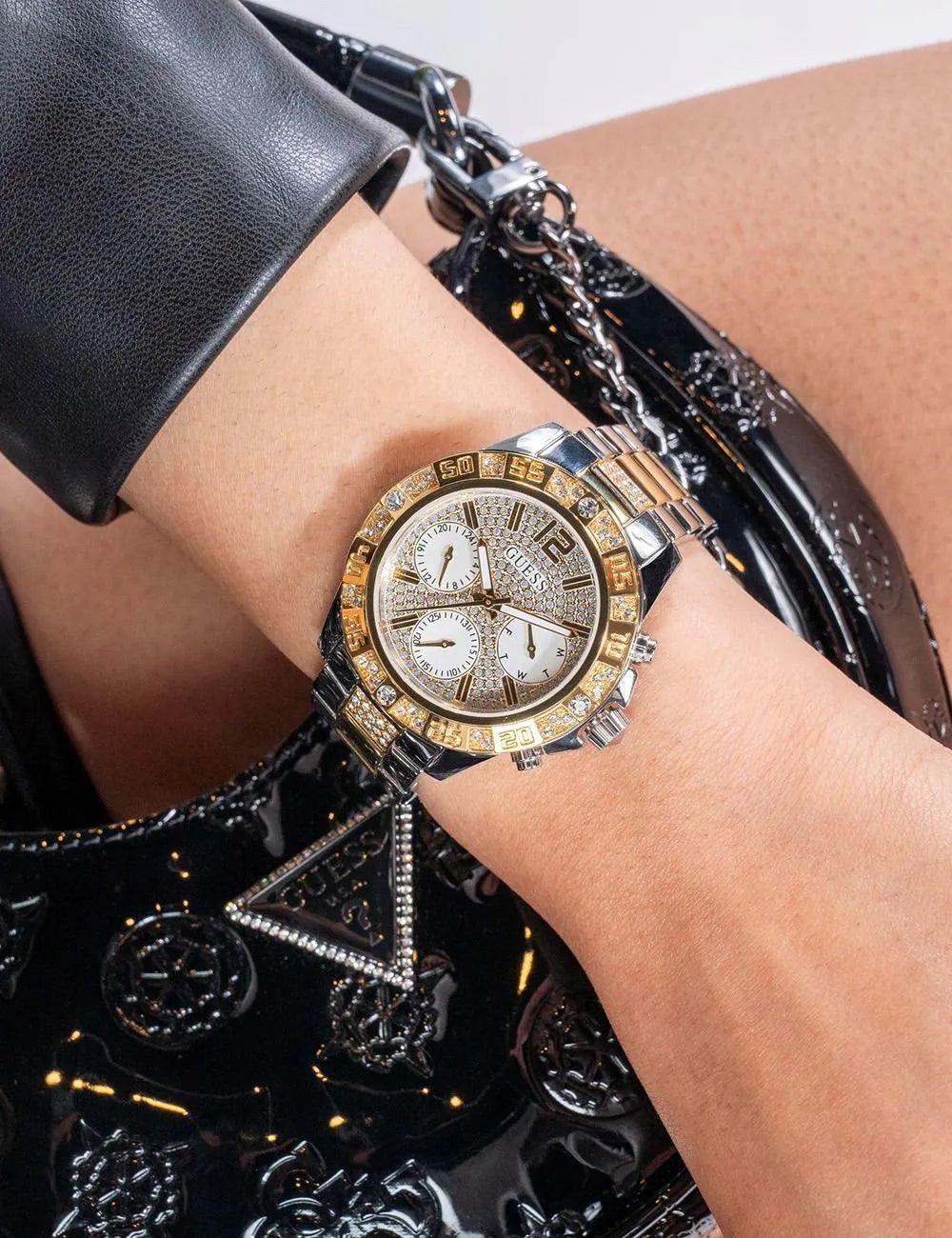 Guess GW0771L3 Ladies watch Majesty 42mm 5ATM