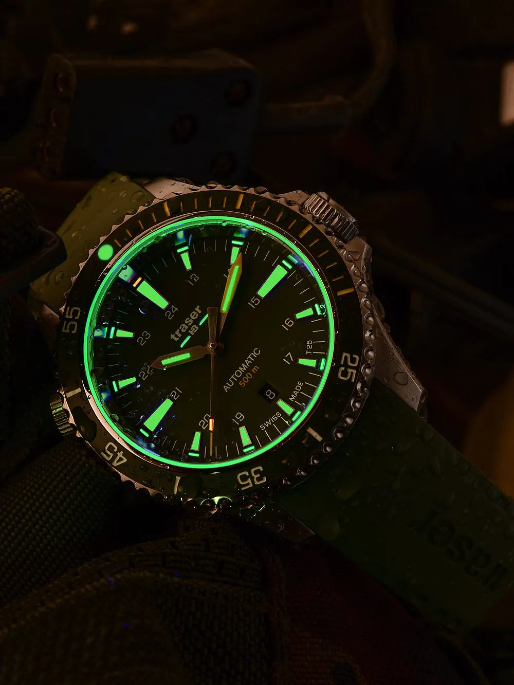 Traser H3 110327 P67 Diver Automatic Green Mens Watch 46mm 50ATM