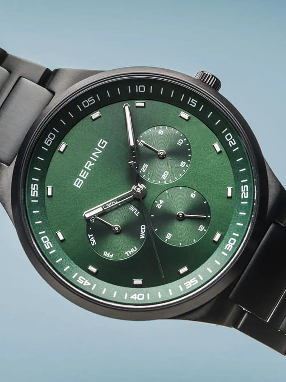 Bering 11740-728 Classic men`s 40mm 10ATM