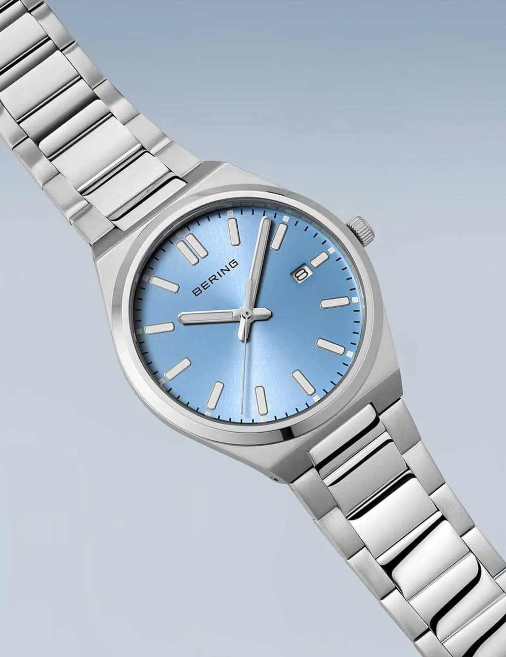 Bering 17639-707 Mens Watch Classic 39mm 5ATM