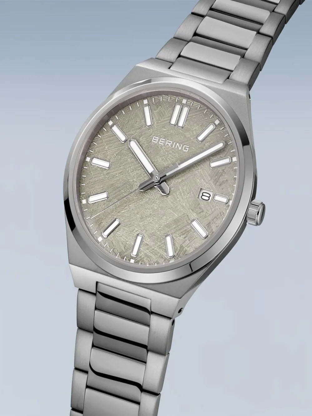 Bering 17639-777 Mens Watch Classic 39mm 5ATM