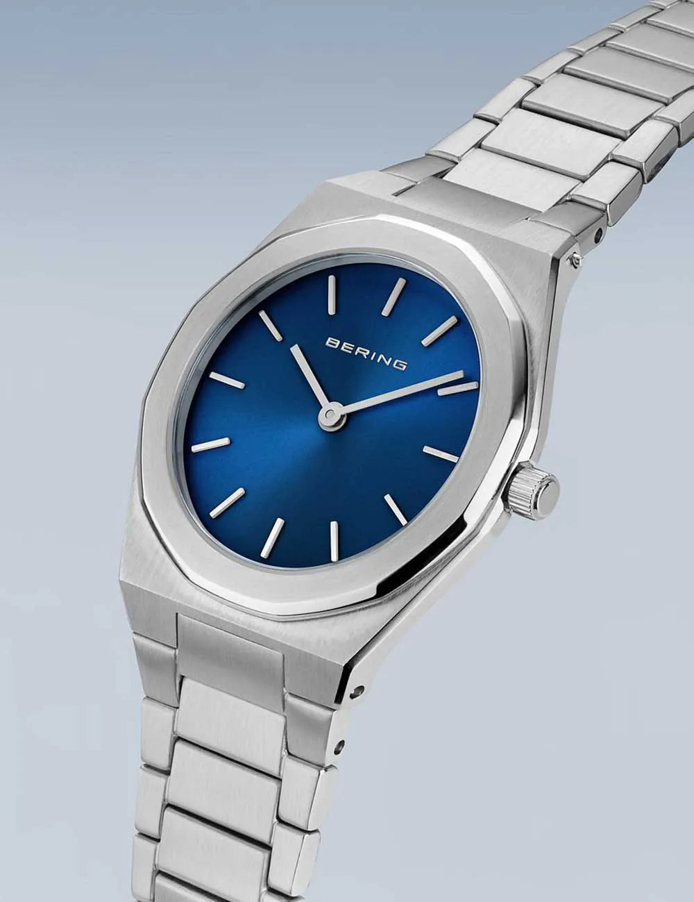 Bering 19632-707 Ladies Watch Classic 32mm 3ATM