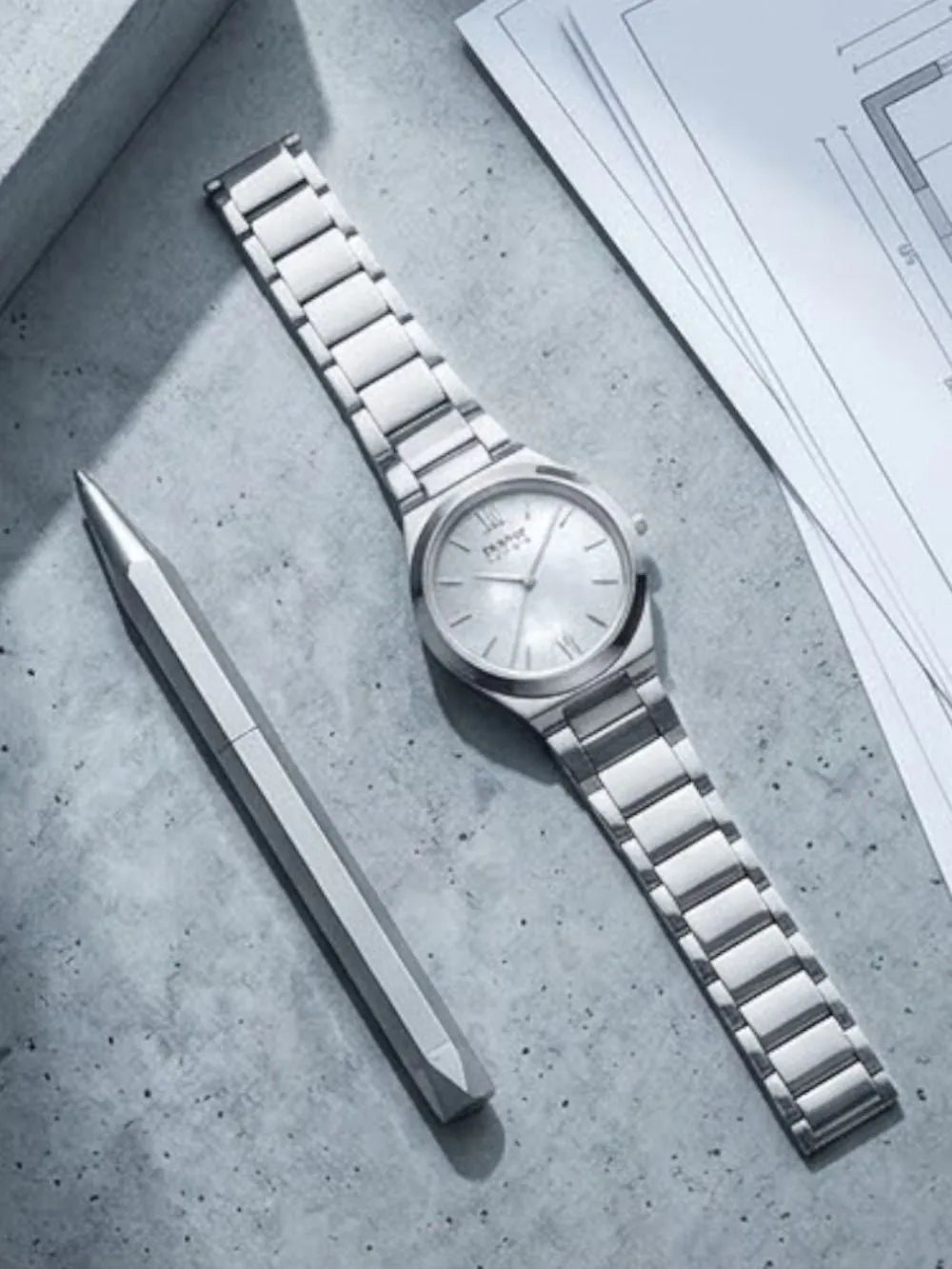 Bering 19932-700 Ladies Watch Solar 32mm 5ATM