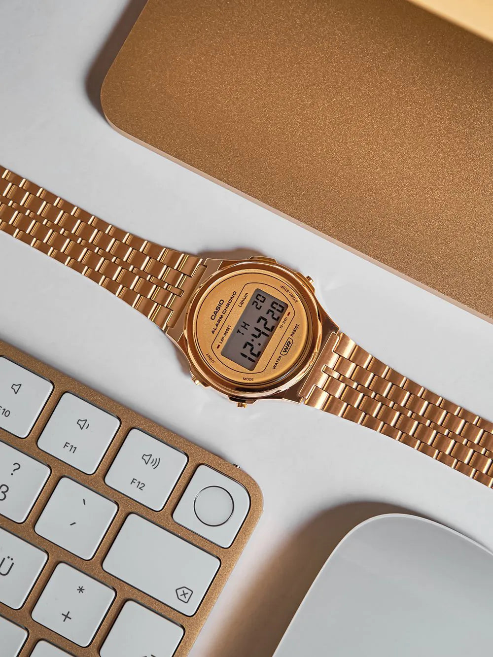 Casio A171WEG-9AEF Vintage Round 37mm