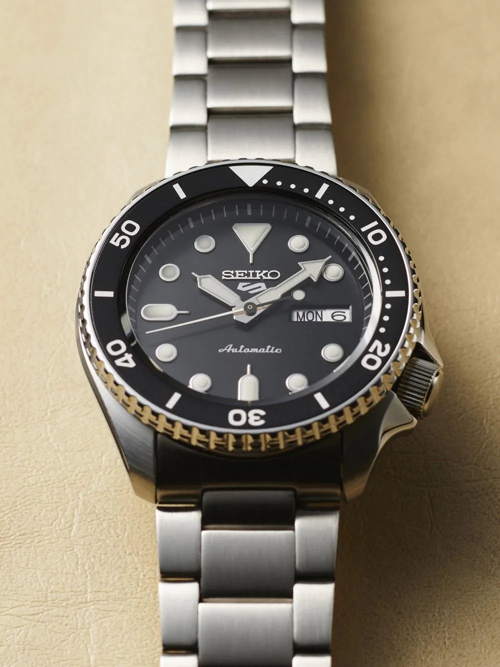 Seiko SRPD55K1 5 Sports Automatic Diver 43mm 10ATM