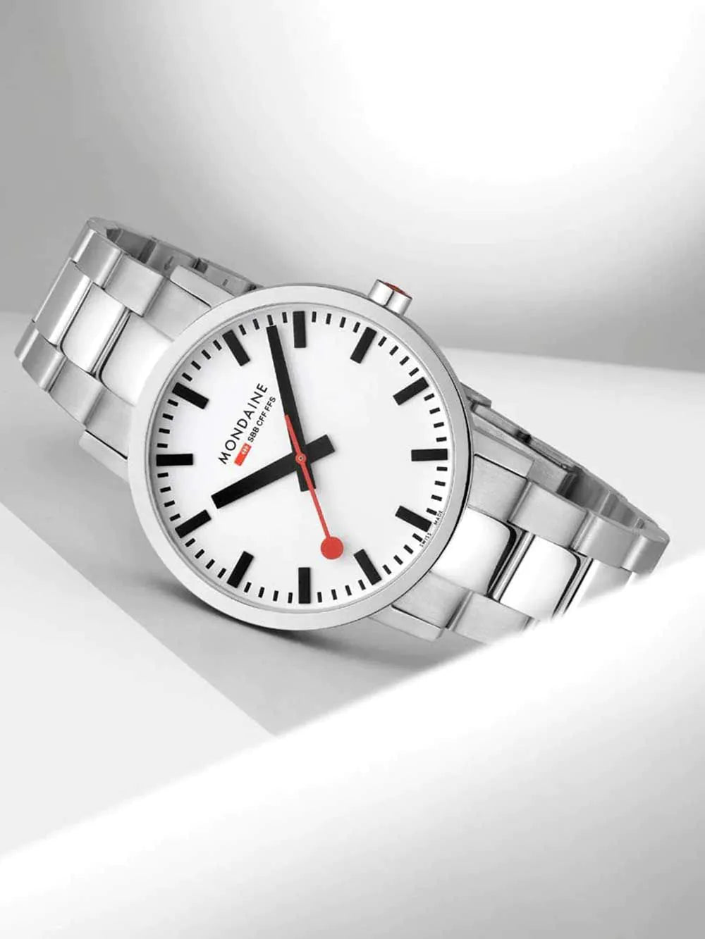 Mondaine A660.30360.11SBJ Mens Watch SBB Classic 40mm 5ATM