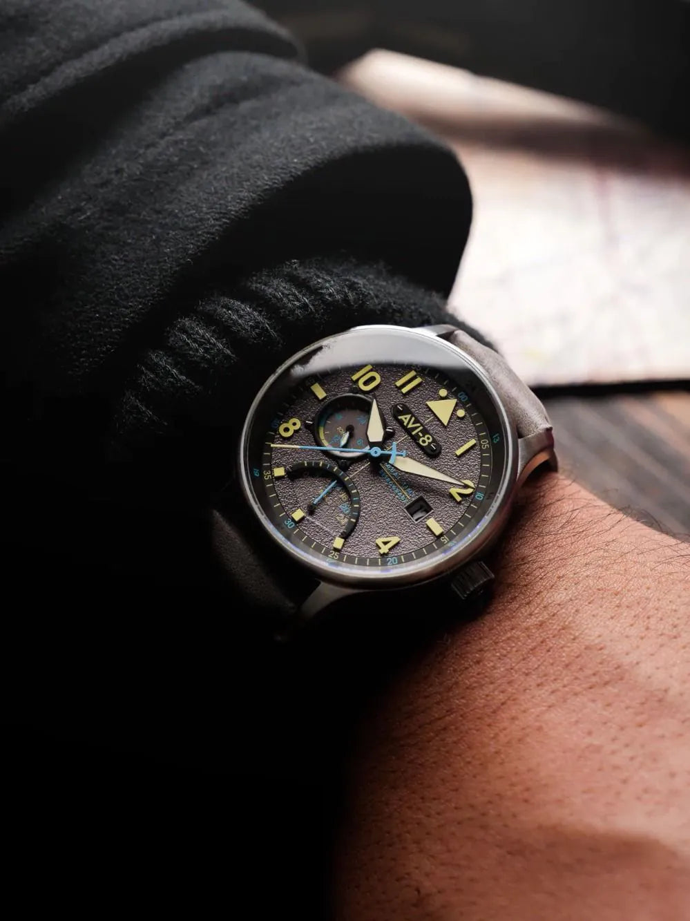 AVI-8 AV-4101-09 Mens Watch Hawker Hurricane McKellar Dual Time 44mm 5ATM