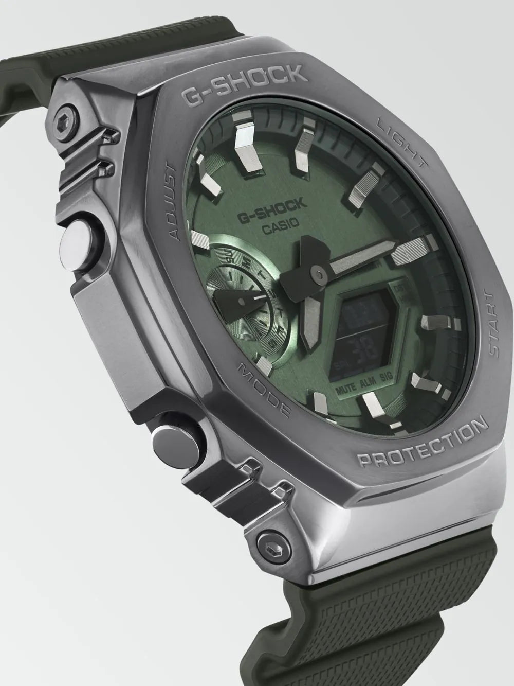 Casio GM-2100B-3AER G-Shock Men`s 44mm 20ATM