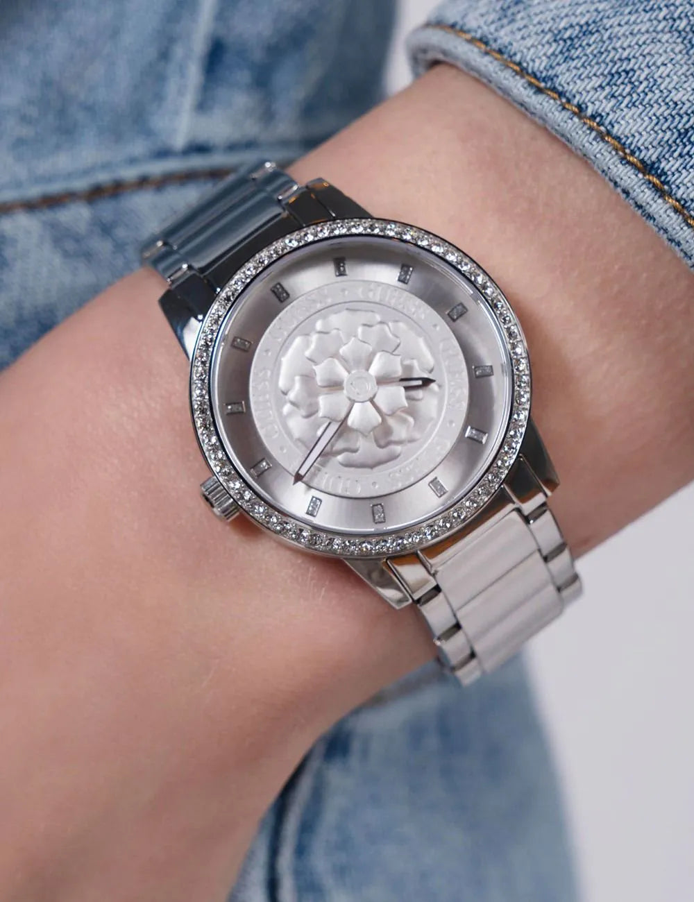 Guess GW0747L1 Petal