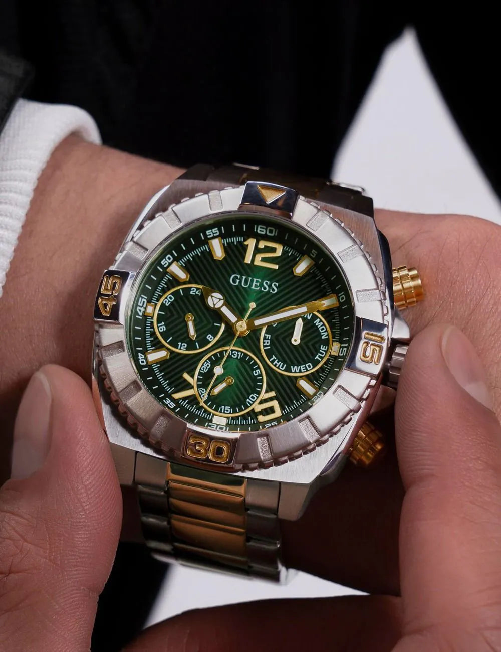 Guess GW0800G1 Mens watch Traction 46mm 5ATM