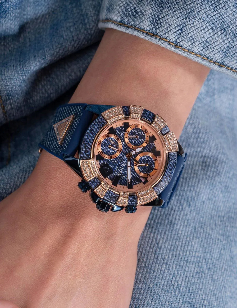 Guess GW0813L1 Ladies watch ICONIC 40TH 40mm 5ATM