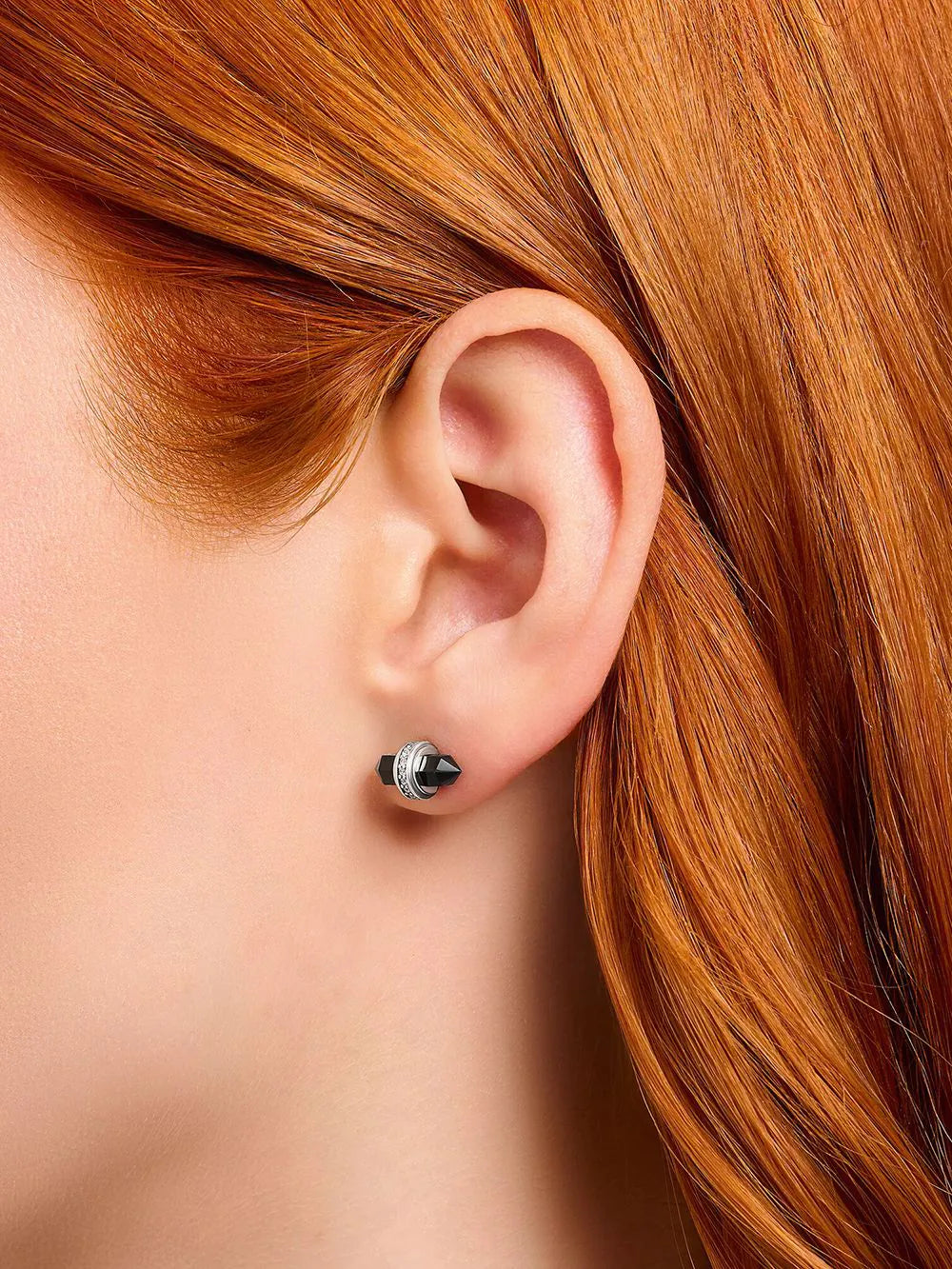 Thomas Sabo H2281-641-11 Silver stud earrings w. black onyx