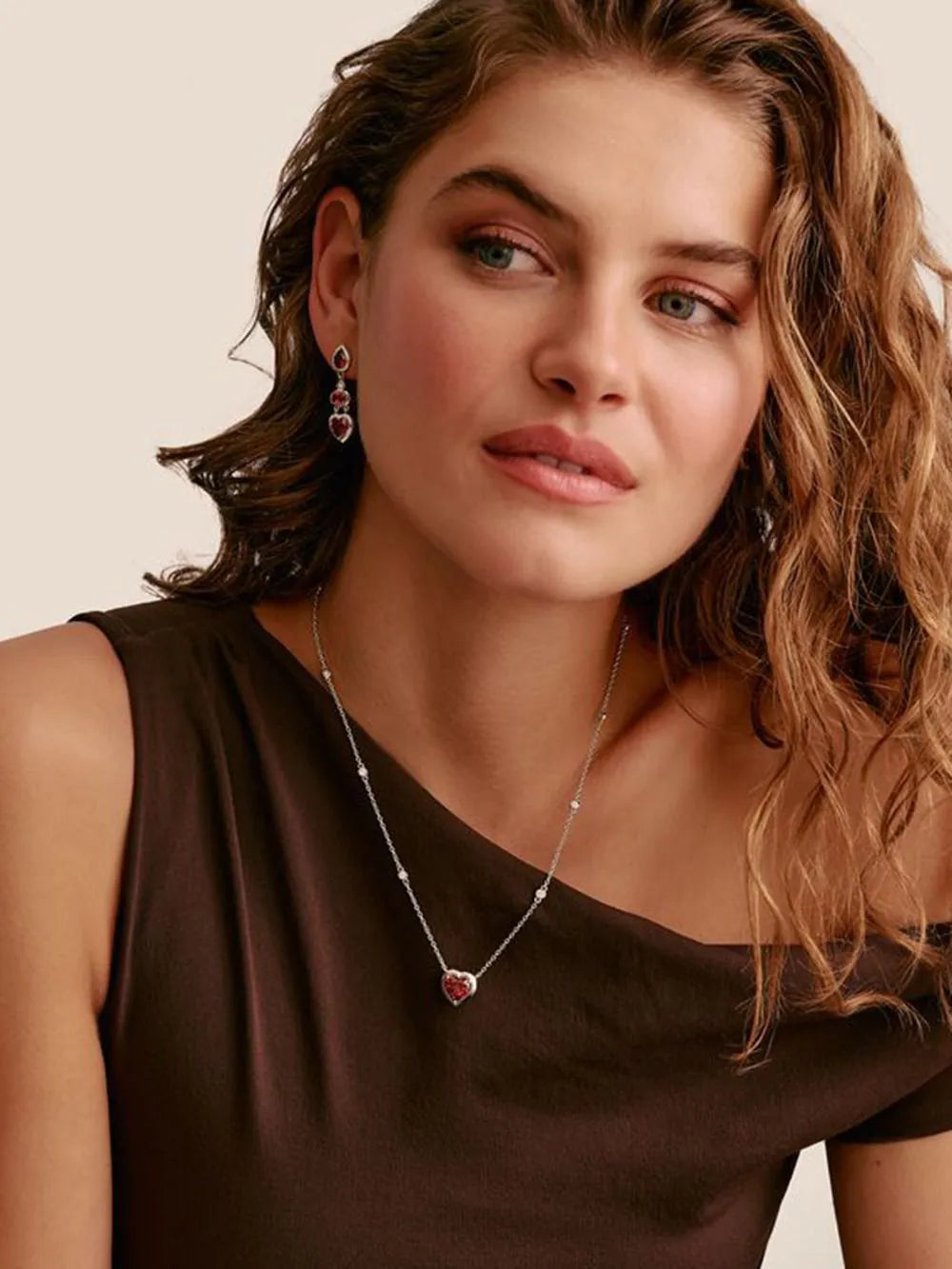 Thomas Sabo H2341-051-10 Earrings Heart garnet red Elyndra 34,0 mm Ladies
