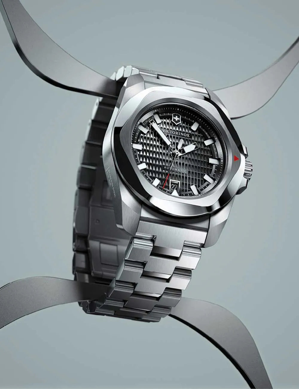 Victorinox 242019 Mens Watch I.N.O.X. Automatic 41mm 20ATM