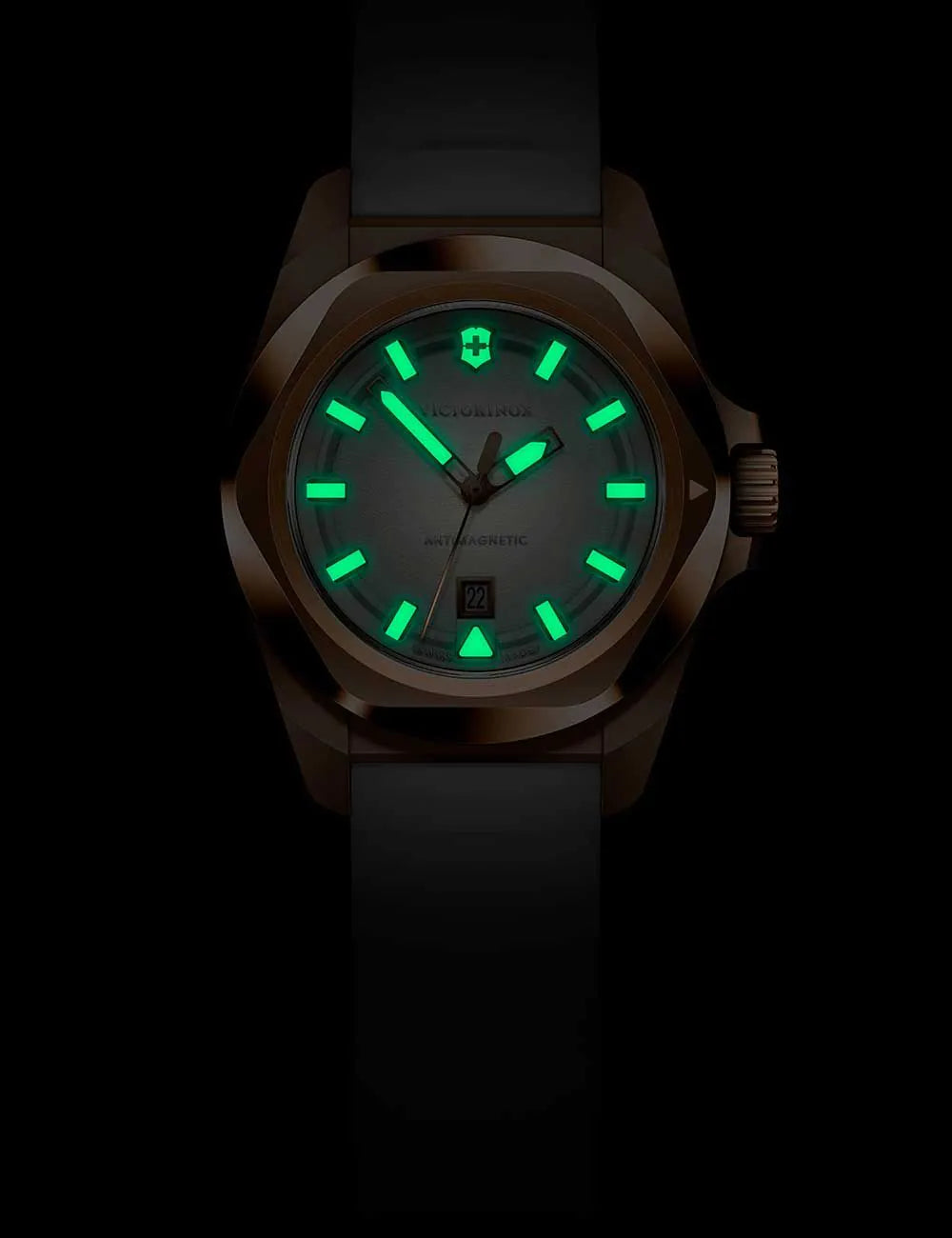 Victorinox 242037 Ladies Watch I.N.O.X. Small 32mm 10ATM