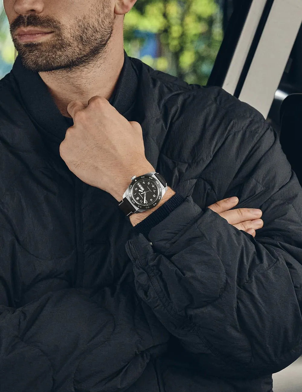 Victorinox 242041 Mens Watch Swiss Army 42mm 10ATM