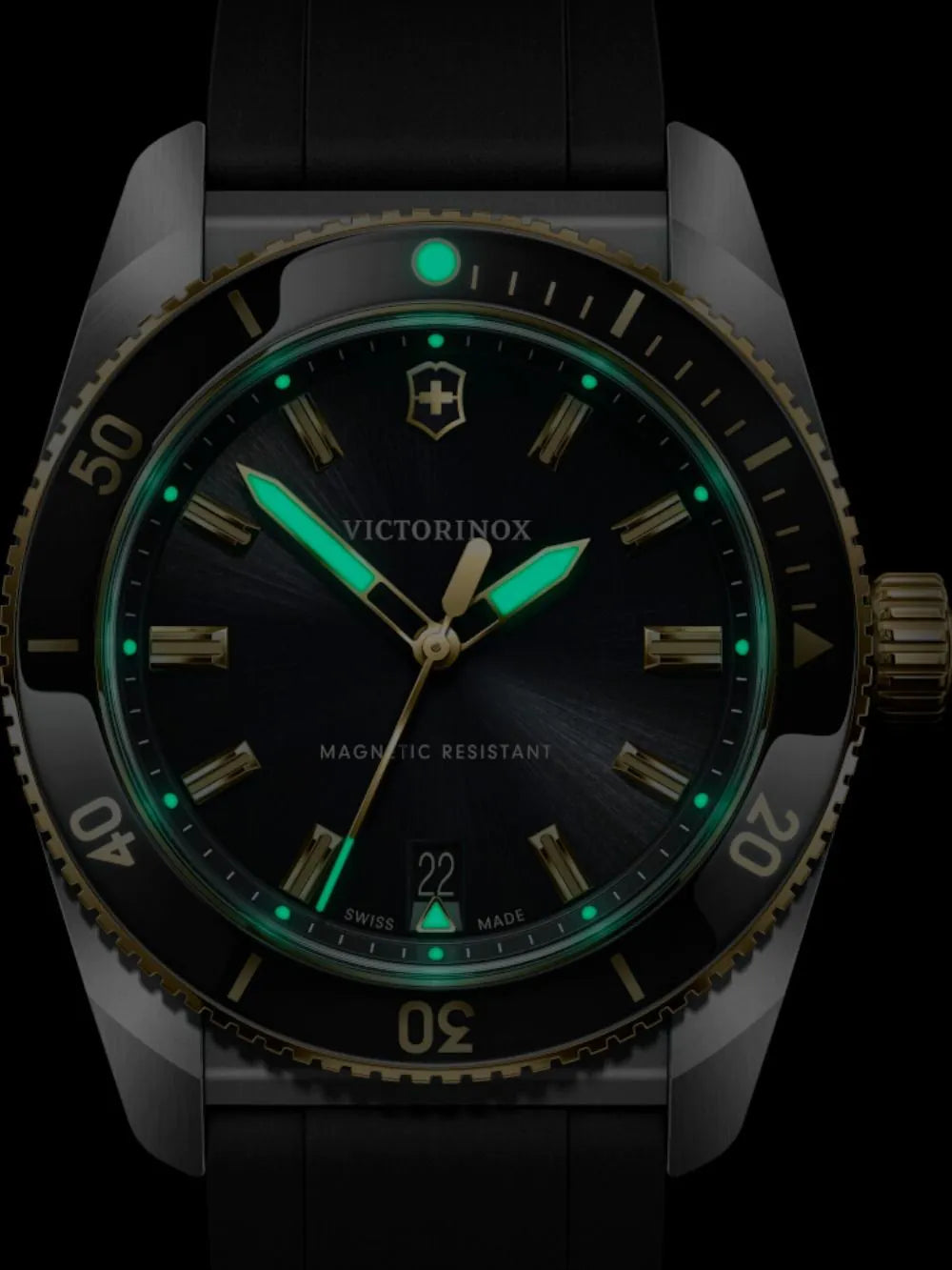 Victorinox 242099 Mens watch Maverick 39mm 20ATM