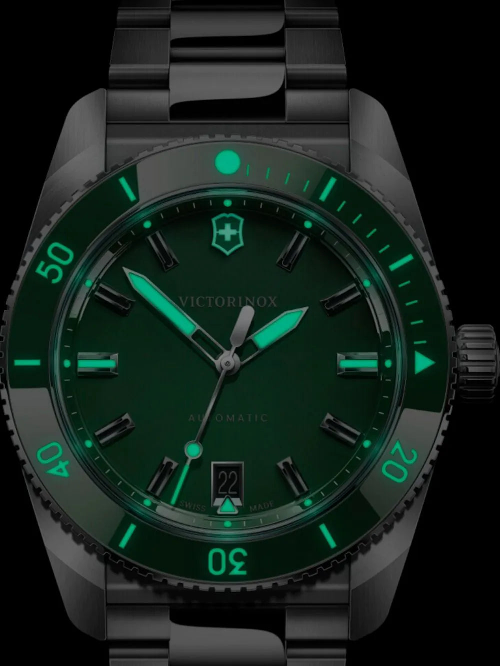 Victorinox 242107 Mens watch Maverick Automatic 39mm 20ATM