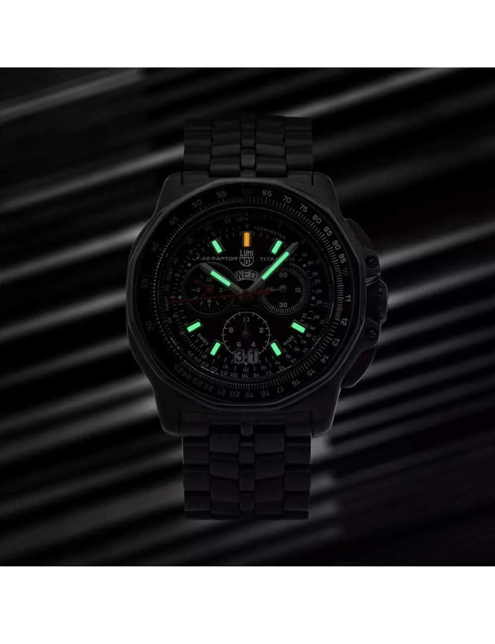 Luminox XA.9272 Mens Watch F-22 Raptor Titanium Chronograph 44mm 200M