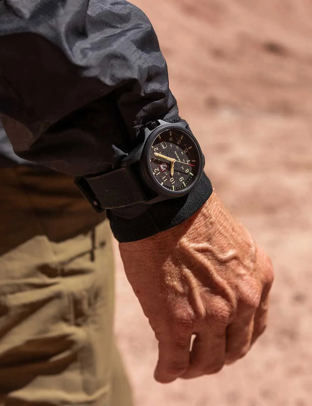 Luminox XL.1970.SET Mens Watch Atacama Field 43mm 10ATM
