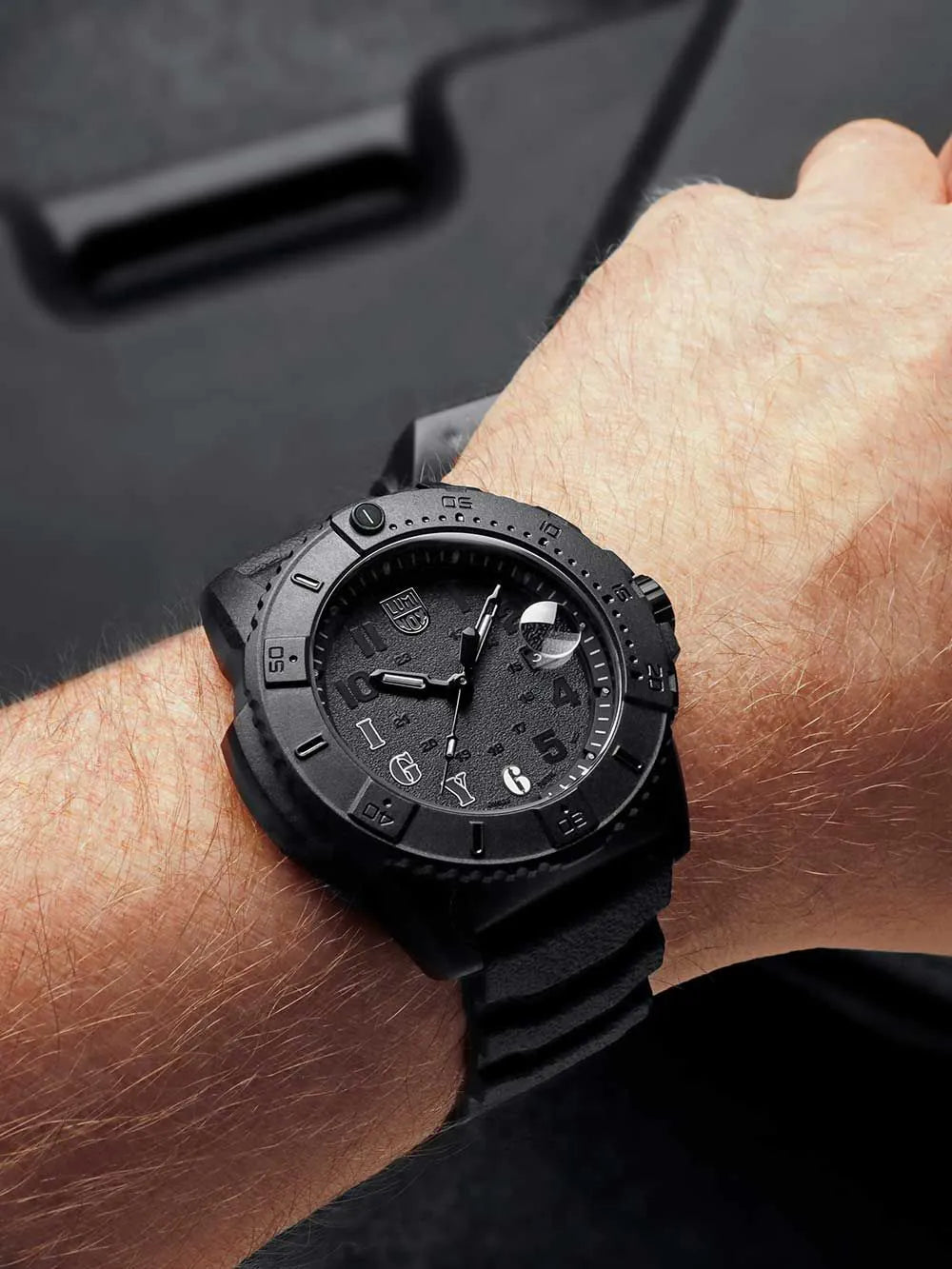 Luminox XS.3611.IGY6.NSF Mens Watch Navy Seal Carbonox Limited 46mm 200M